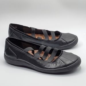 BareTraps Lindsly 3 strap ballet flat shoes
